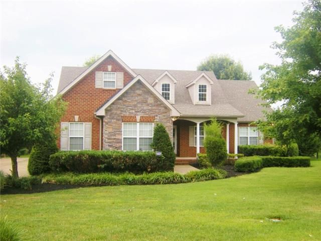 1622 Earl Ct, Murfreesboro, TN 37130