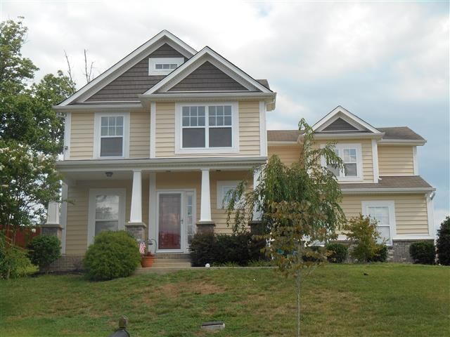 7900 Rainey Dr, Antioch, TN 37013