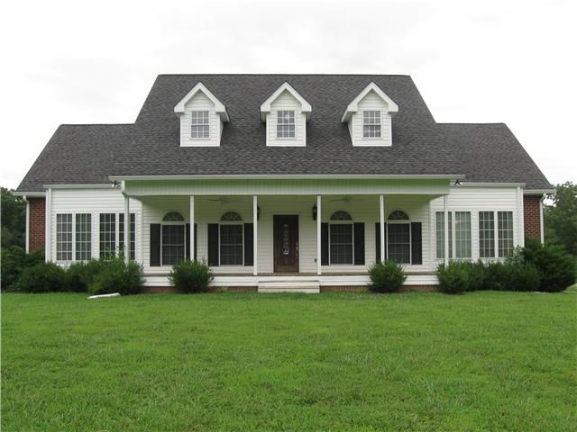 165 Old Spencer Mill Rd, Burns, TN 37029