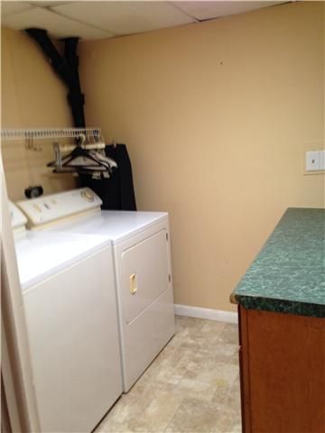 6645 Cabot Dr, Nashville, TN 37209
