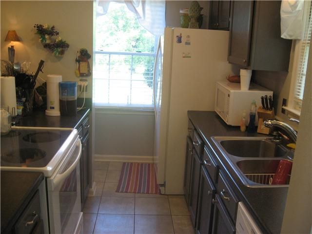 112 Lake Chateau Dr, Hermitage, TN 37076