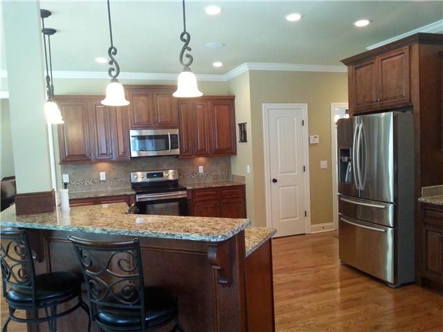 1010 Loblolly Dr, Murfreesboro, TN 37128