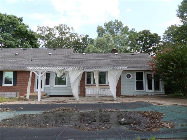 401 New Chapel Rd, Springfield, TN 37172
