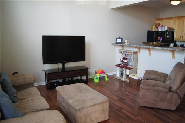1002 Wildwood Dr, Spring Hill, TN 37174