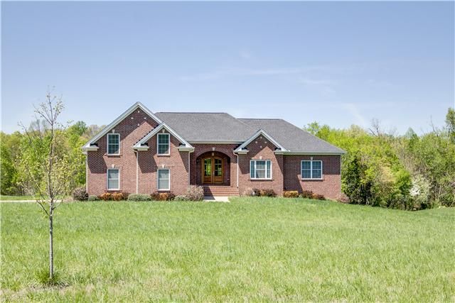 2394 Lights Chapel Rd, Greenbrier, TN 37073