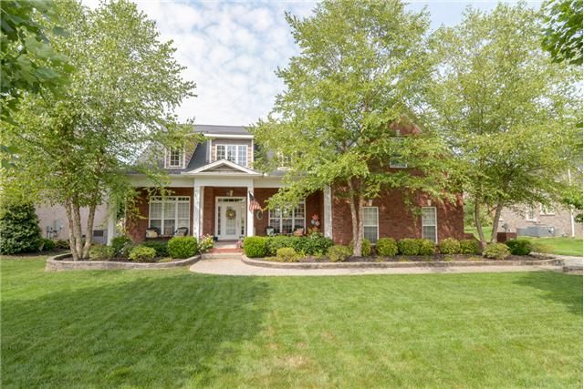 1305 Round Hill Ln, Spring Hill, TN 37174