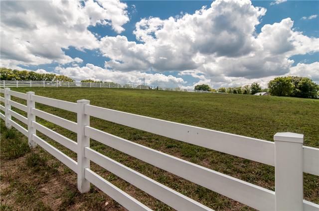 3145 Brandau Rd, Hermitage, TN 37076