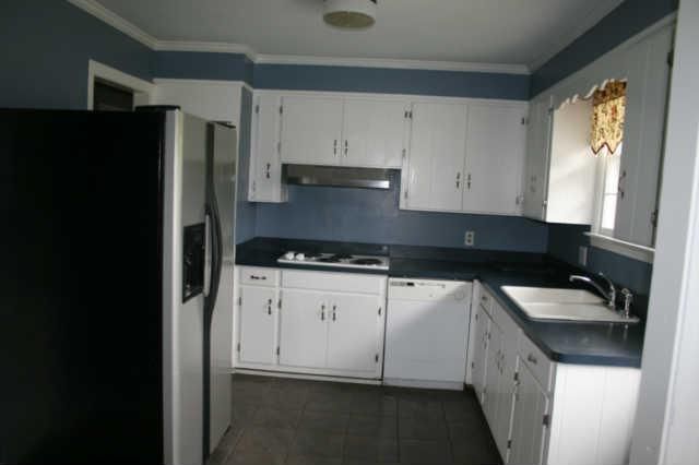 126 S Palmers Chapel Rd, White House, TN 37188