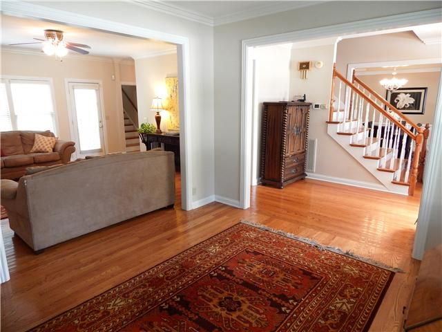 911 Riverview Dr, Franklin, TN 37064