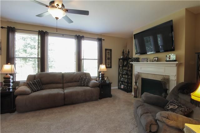 822 River Heights Dr, Mount Juliet, TN 37122