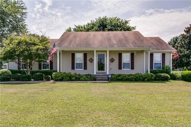 4111 Higdon Dr, Murfreesboro, TN 37128