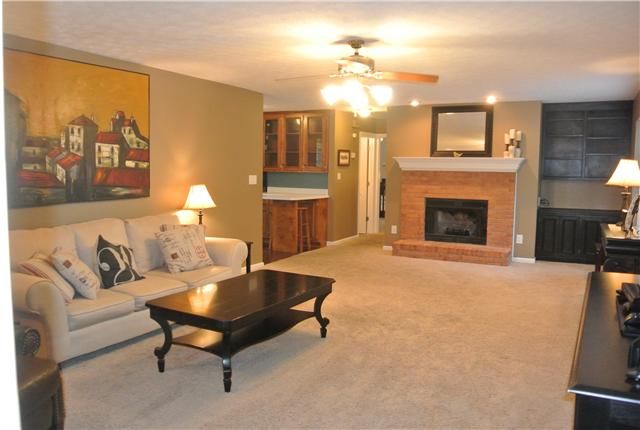 716 Kathy Cir, Gallatin, TN 37066