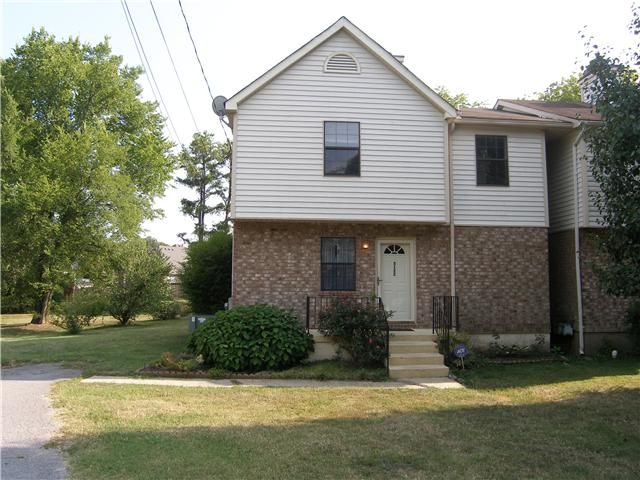5122 Hunters Point Ln, Hermitage, TN 37076