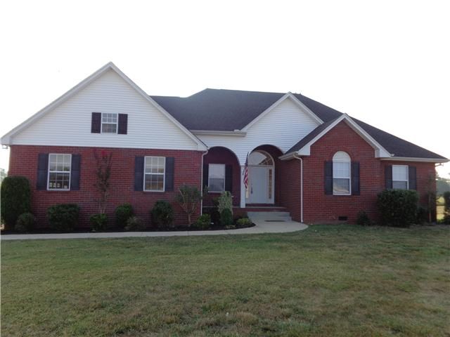 2029 Carol Ln, Cross Plains, TN 37049