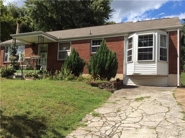 1316 Saturn Dr, Nashville, TN 37217