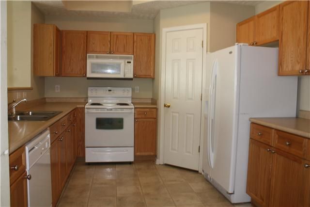 1515 Bridgecrest Dr Unit #203, Antioch, TN 37013
