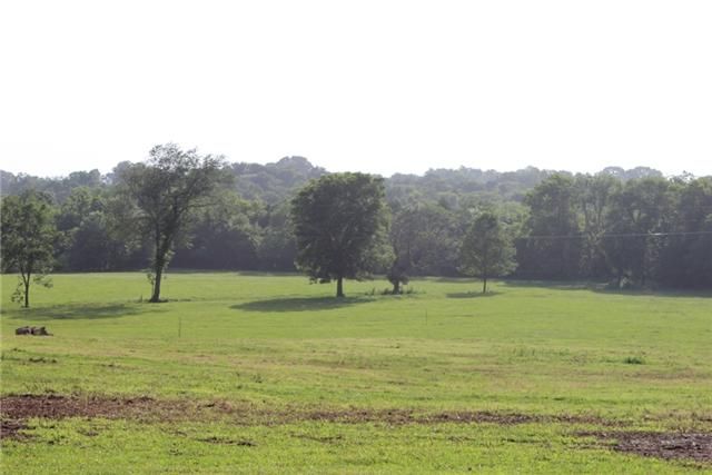 2 Twelve Corners Rd, Lascassas, TN 37085
