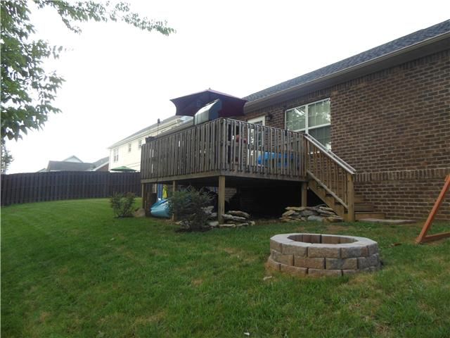 1012 Neeleys Bnd, Spring Hill, TN 37174