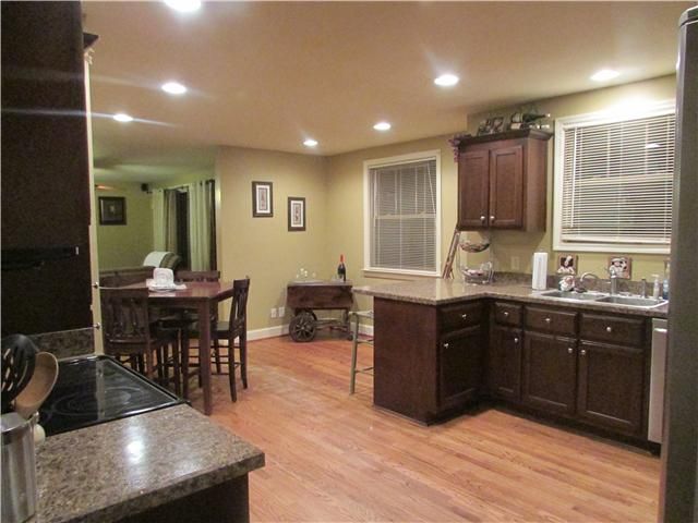 2706 Traughber Dr, Nashville, TN 37206