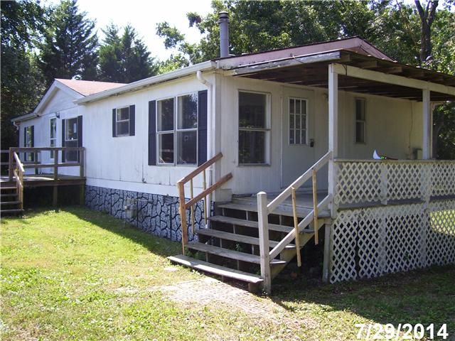366 School Rd, White Bluff, TN 37187