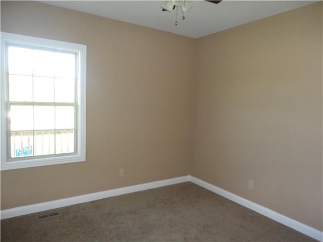 100 Cassidy Dr, Lebanon, TN 37087
