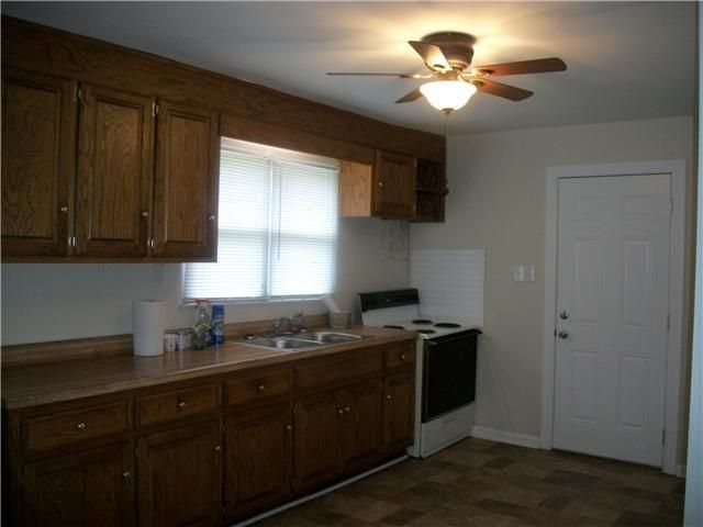 112 22nd Ave E, Springfield, TN 37172