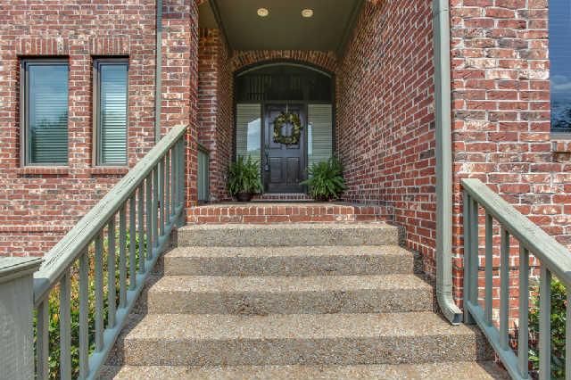 1044 Stonebridge Park Dr, Franklin, TN 37069