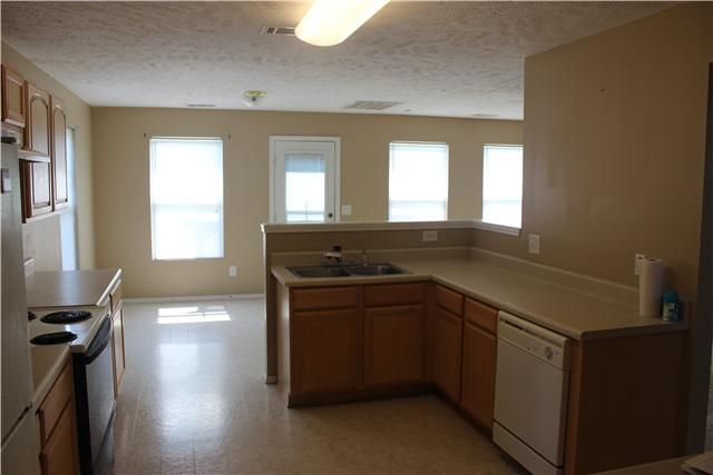 5394 Skip Jack Dr, Antioch, TN 37013
