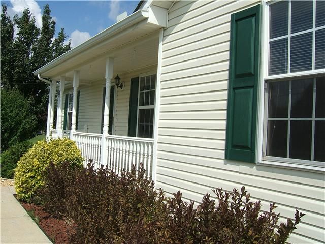 216 Heathrow Dr, Murfreesboro, TN 37129
