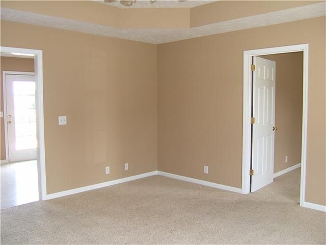 216 Heathrow Dr, Murfreesboro, TN 37129
