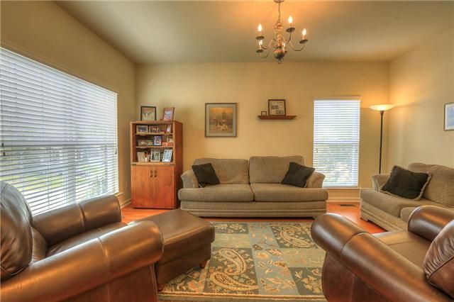 329 Forest Bend Dr, Mount Juliet, TN 37122