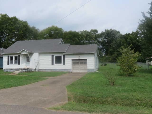 529 E Maple St, Madison, TN 37115