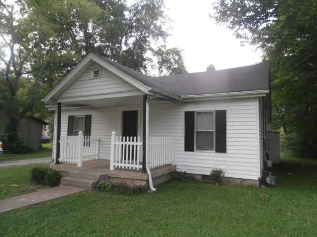 447 Hobbs Ave, Lebanon, TN 37087