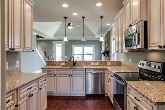 1716 Boxwood Dr, Nashville, TN 37211