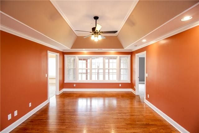 1001 Spring Creek Dr, Murfreesboro, TN 37129