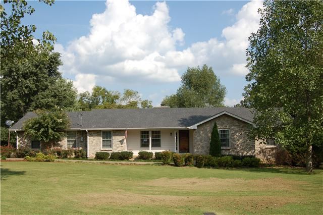 1603 Newmans Trl, Hendersonville, TN 37075