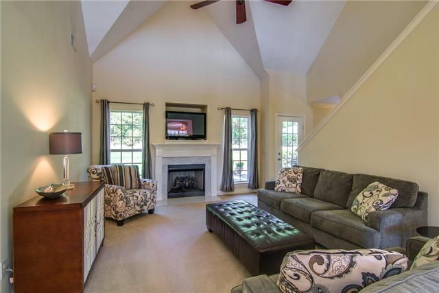 128 Normandy Dr, Mount Juliet, TN 37122