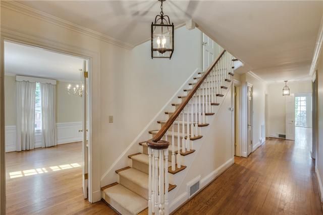 1162 Gateway Ln, Nashville, TN 37220