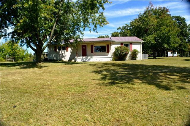 1615 Ccc Rd, Dickson, TN 37055