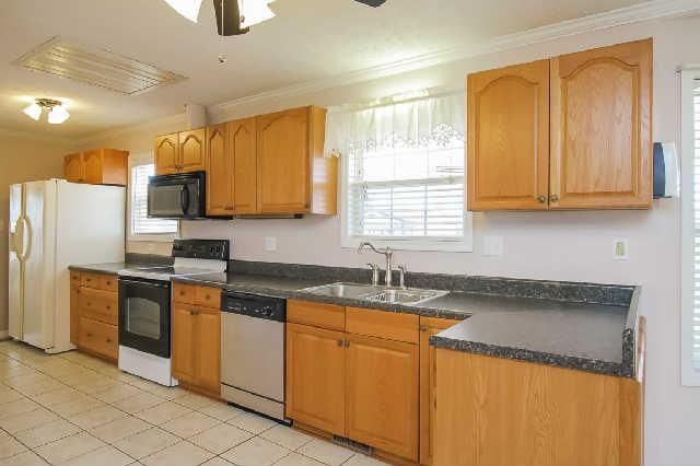 498 Fowler Ford Rd, Portland, TN 37148
