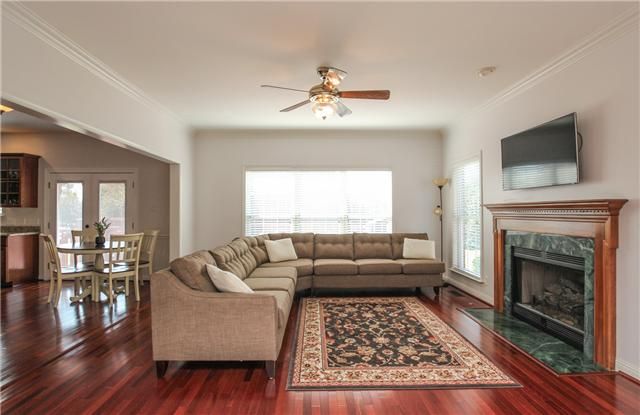 1401 Governors Ridge Ct, Franklin, TN 37064