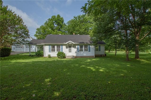 1600 Neelys Bend Rd, Madison, TN 37115