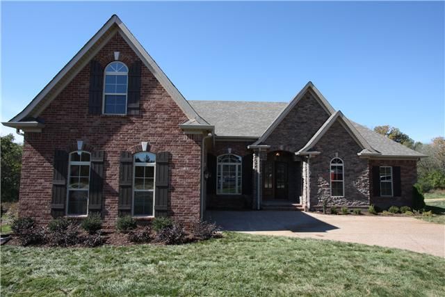 103 Compton St, Hendersonville, TN 37075