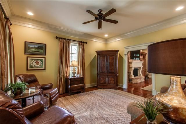 123 Page Rd, Nashville, TN 37205