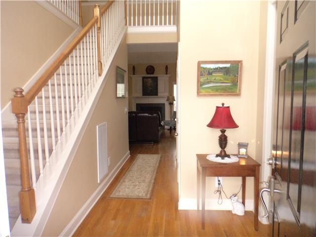 3014 Honeysuckle Dr, Spring Hill, TN 37174