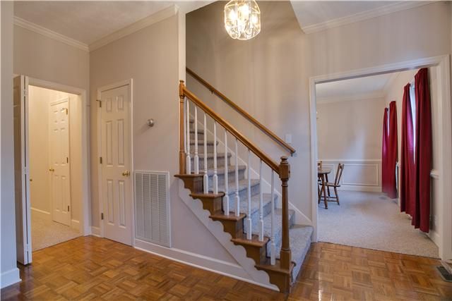 104 Meadowpointe E, Hendersonville, TN 37075