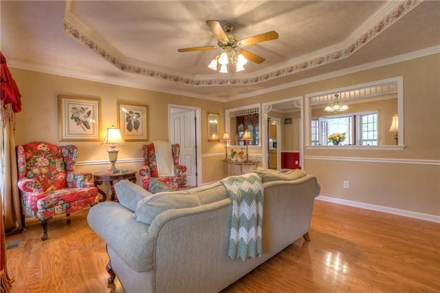 204 Allers Dr, White House, TN 37188