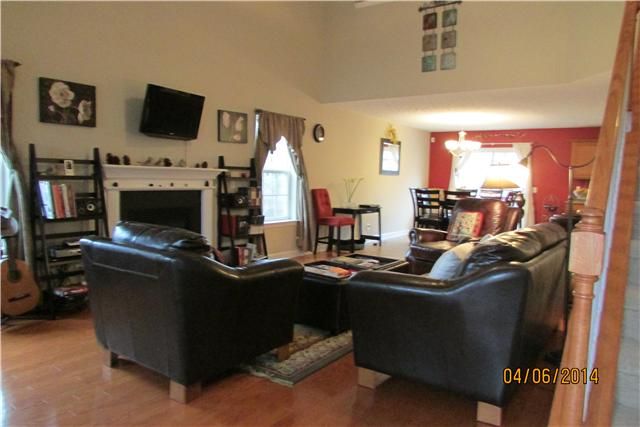 109 Iron Gate Ln, Dickson, TN 37055