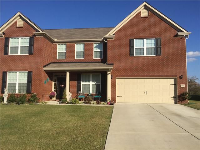 1033 Abberley Cr, Hendersonville, TN 37075
