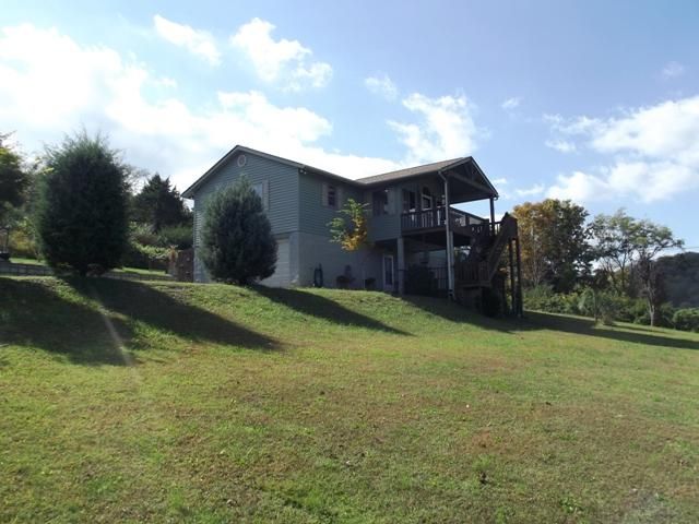 429 Enigma Rd, Chestnut Mound, TN 38552